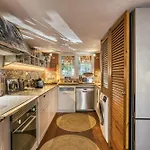 Designer House With Panoramic Views