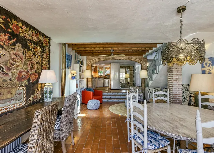 Designer House With Panoramic Views Ferienhaus Cadaqués