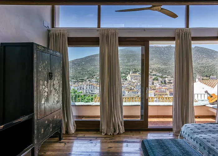 Semesterbostad Designer House With Panoramic Views Cadaqués
